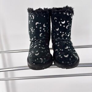 UGG BAILY Black moon star toddler boots with bows